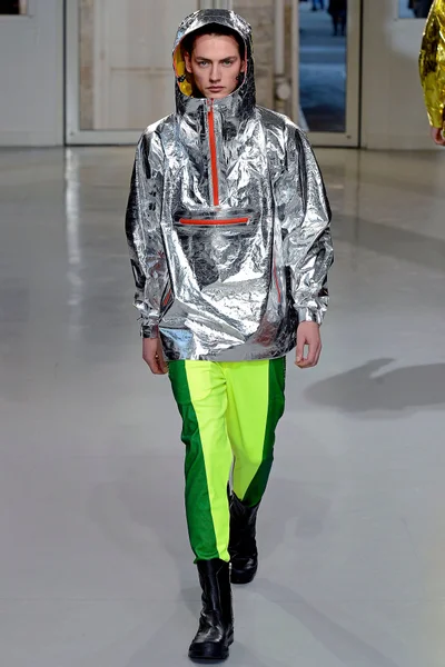 Look 35